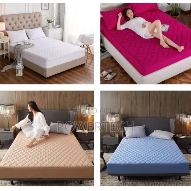 Waterproof Mattress Protector -White