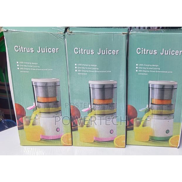 Portable Automatic Electric Citrus Juicer/Squeezer - main view