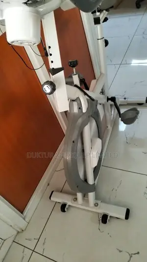 8kg Exercise Spinning Bike