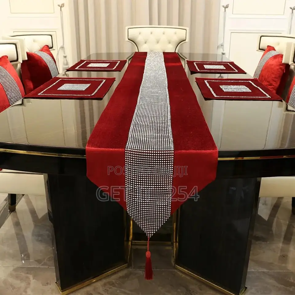 13pcs Table Set Runner and Table Mat