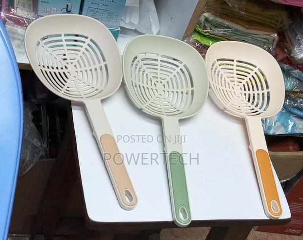 Long Noodles Pasta Strainer Sieve Colander - main view