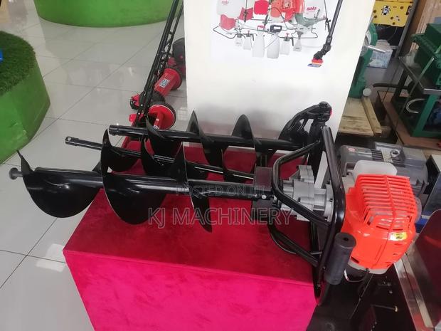 Gasoline Earth Augers Super Powerful Machinery - main view