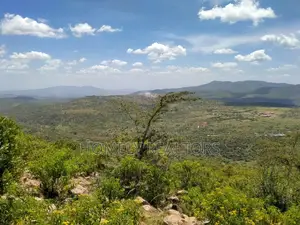 4 Acres in Kiserian Kona Baridi. Has a Nice View of Magadi