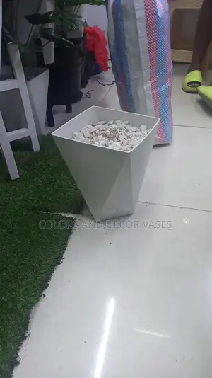 Plastic Vases Planters