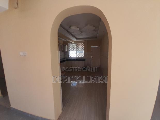 House on Sale - thumbnail 7