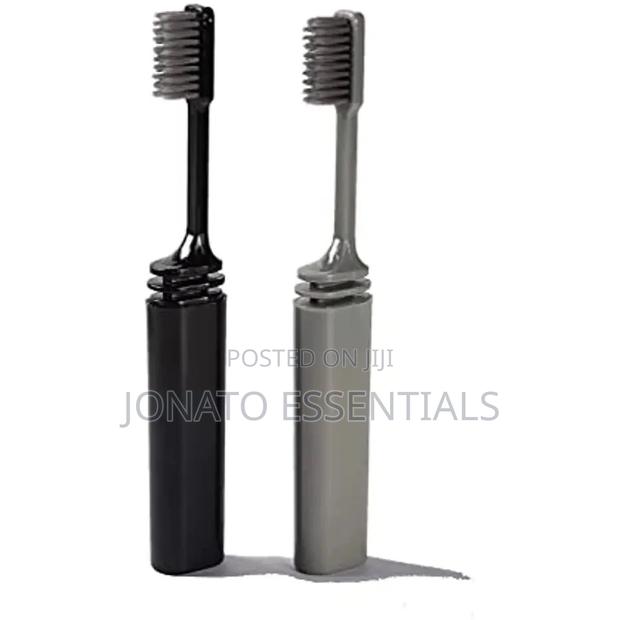 Travel Foldable Toothbrush - thumbnail 2
