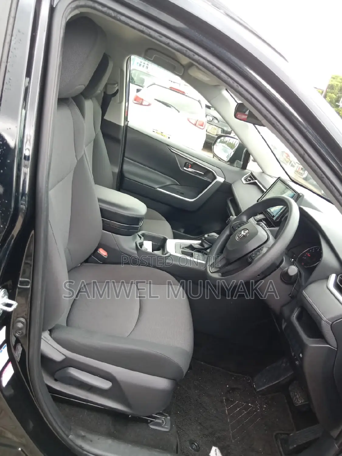 Toyota RAV4 XLE Premium AWD 2019 Black