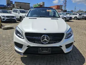 Mercedes-Benz GLE-Class GLE 350d 4MATIC 2018 White