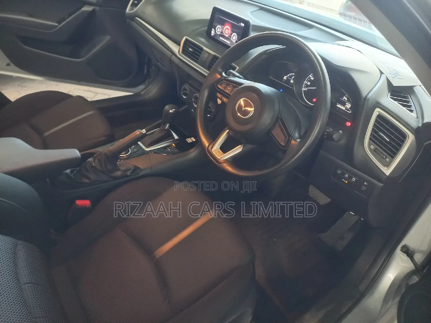Mazda Axela 2019 Silver