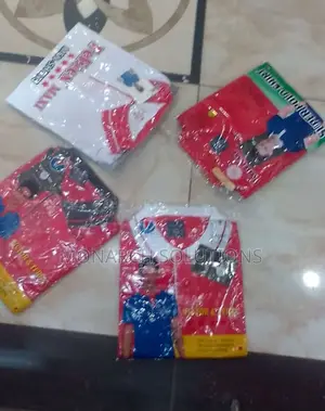 Red Polos. Import
