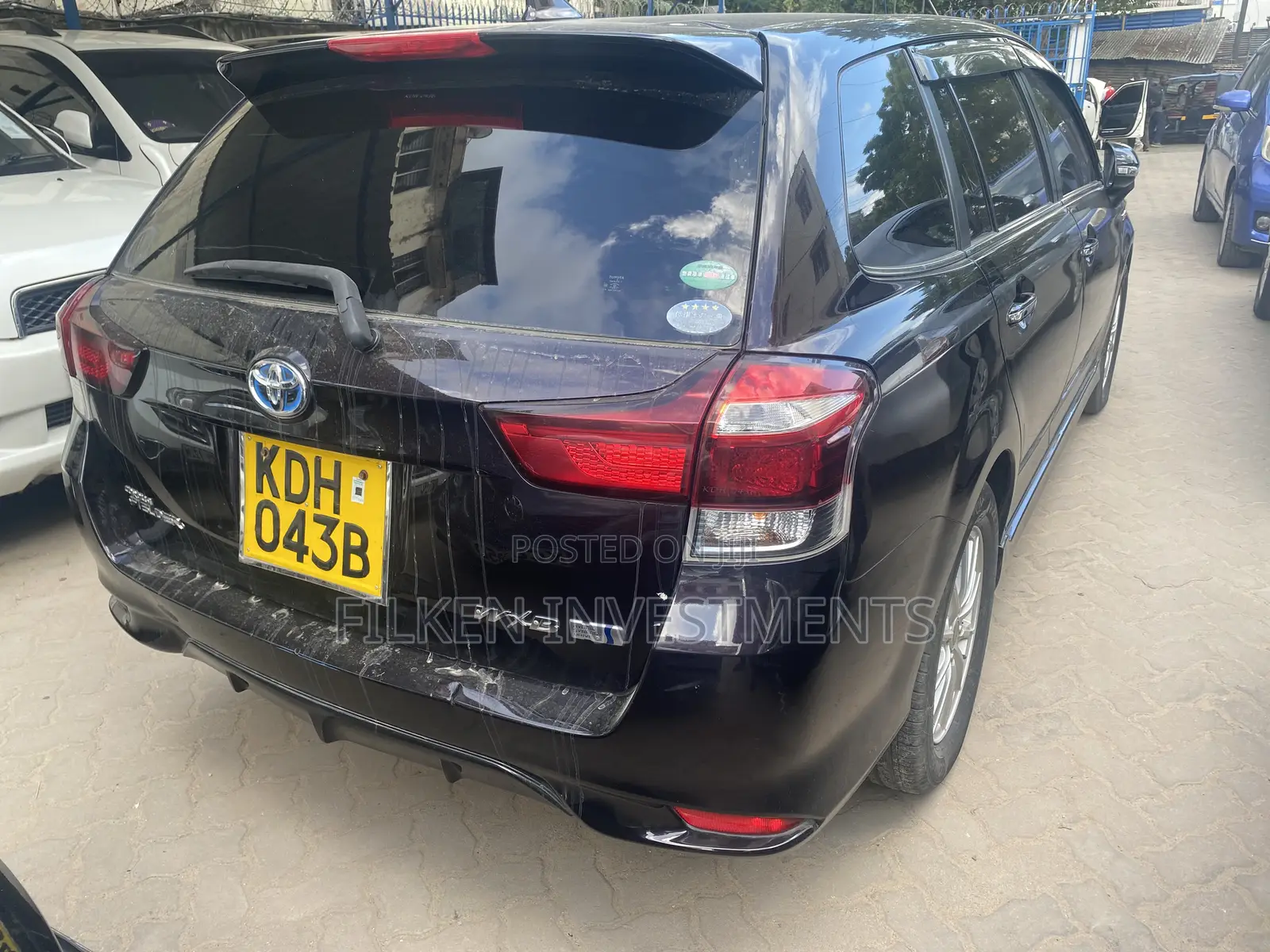 Toyota Corolla Fielder 2016 Black