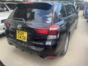 Toyota Corolla Fielder 2016 Black