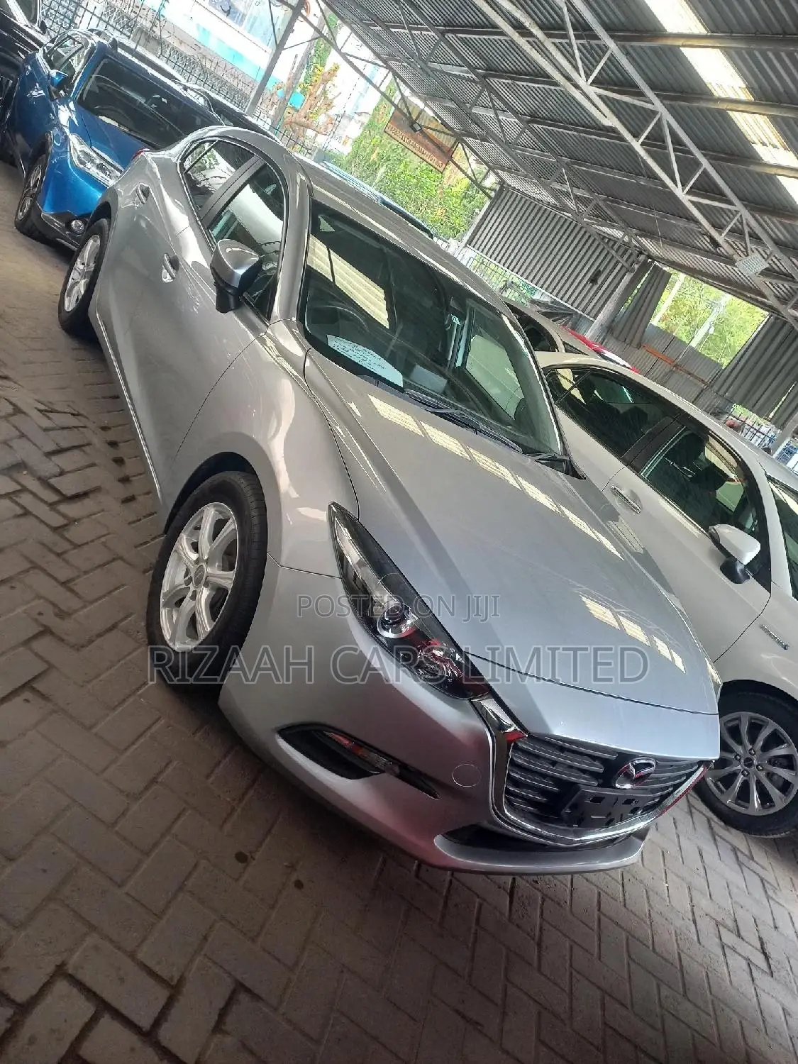 Mazda Axela 2019 Silver