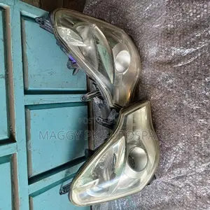 Nissan Sylphy N17 Headlight Xenon