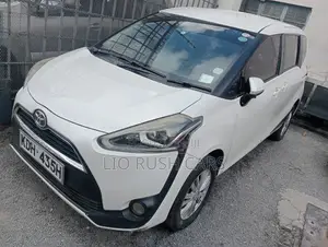 Toyota Sienta 2016 White