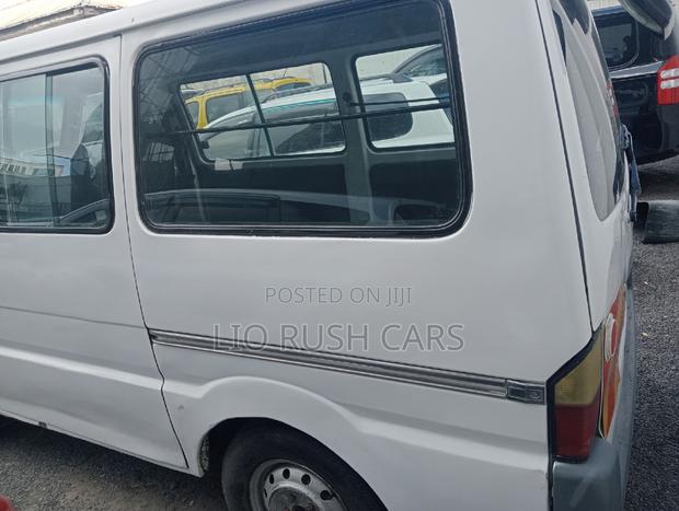 Mazda Bongo 2009 White - thumbnail 2
