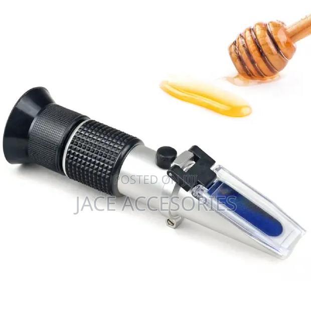 Honey Tri-Scale Refractometer Moisture/Brix/Sugar - thumbnail 4