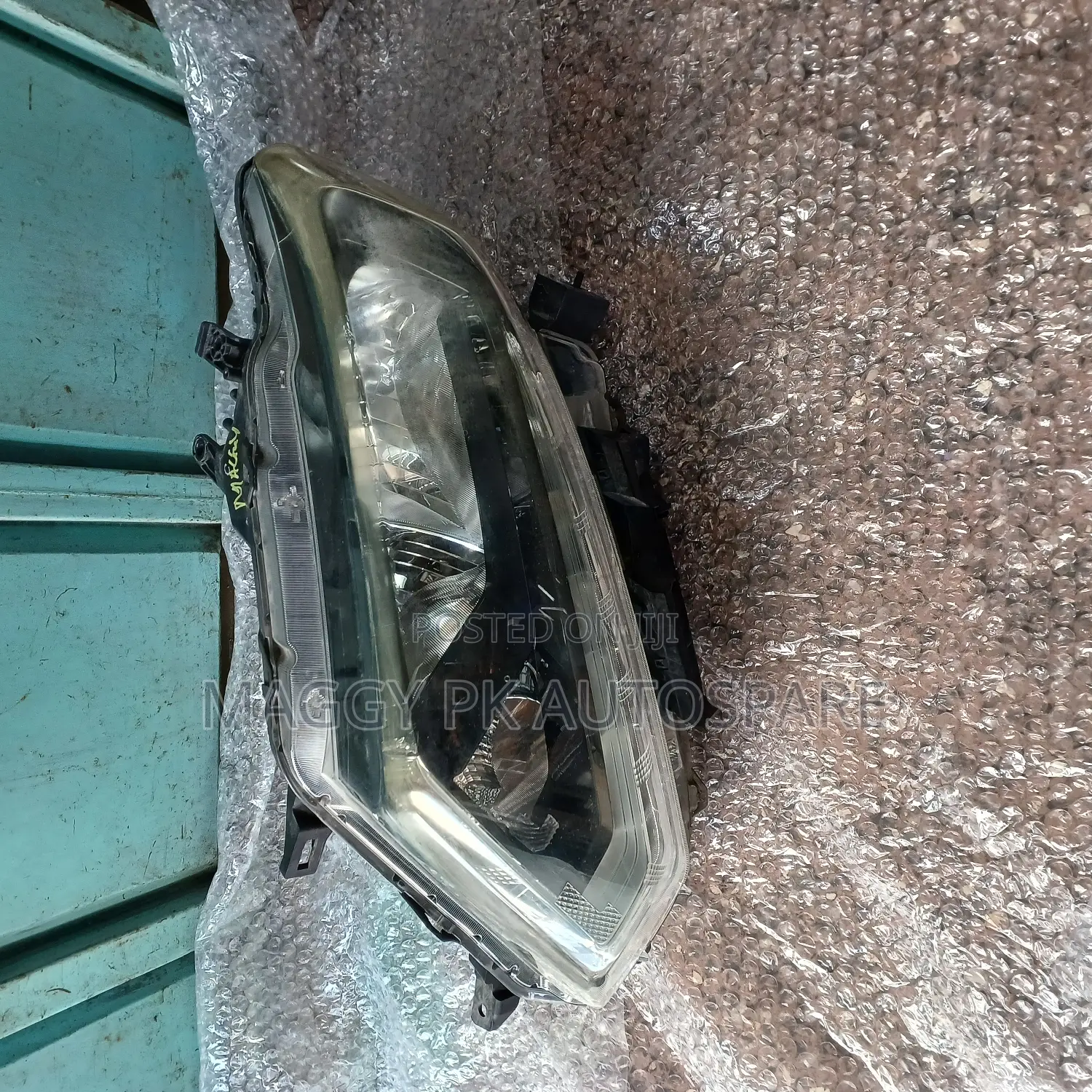 Nissan Extrail Nt32 Headlight Non Xenon