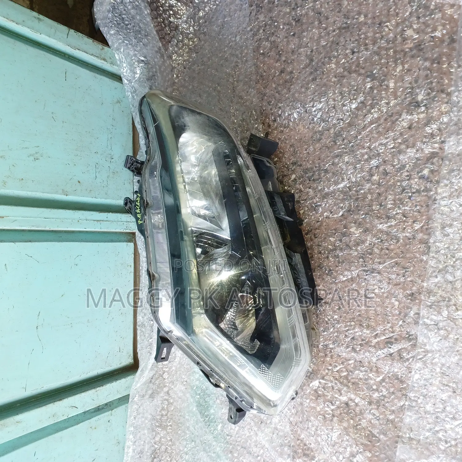 Nissan Extrail Nt32 Headlight Non Xenon