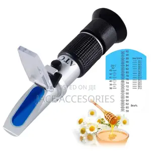 Triscale Refractometer Brix/Water /Baume