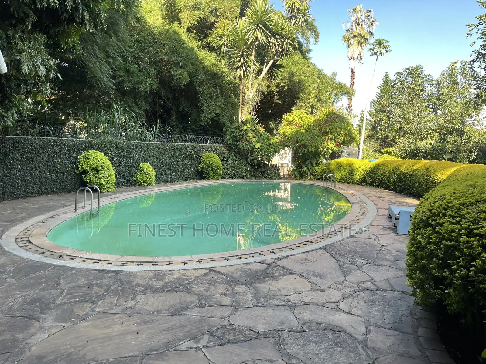 5bdrm Townhouse/Terrace in Westlands, Riverside Drive for sale