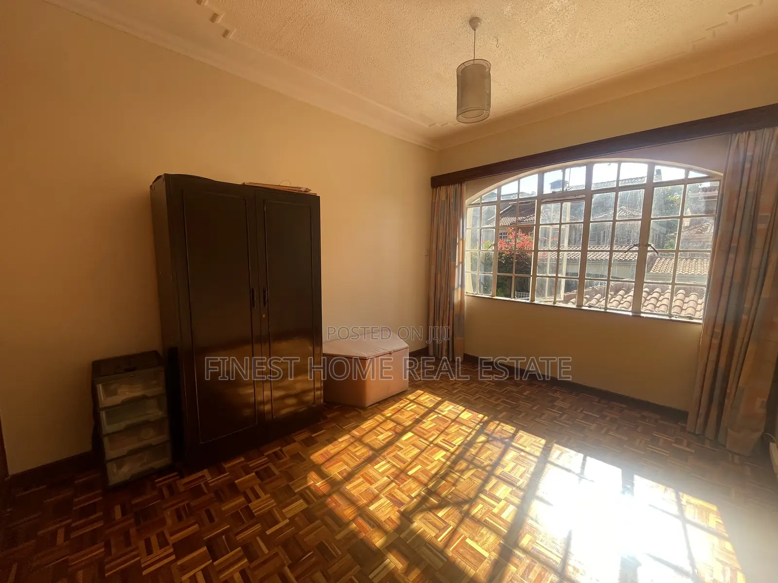 5bdrm Townhouse/Terrace in Westlands, Riverside Drive for sale