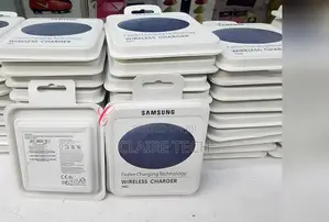 White 15W Samsung Wireless Fast Charging Pad