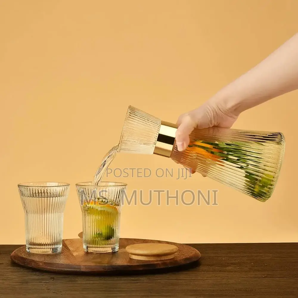 Bedside 5 Pieces Carafe /5pcs High Quality Borosilicate V