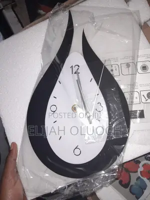 Wall Clock U Shape