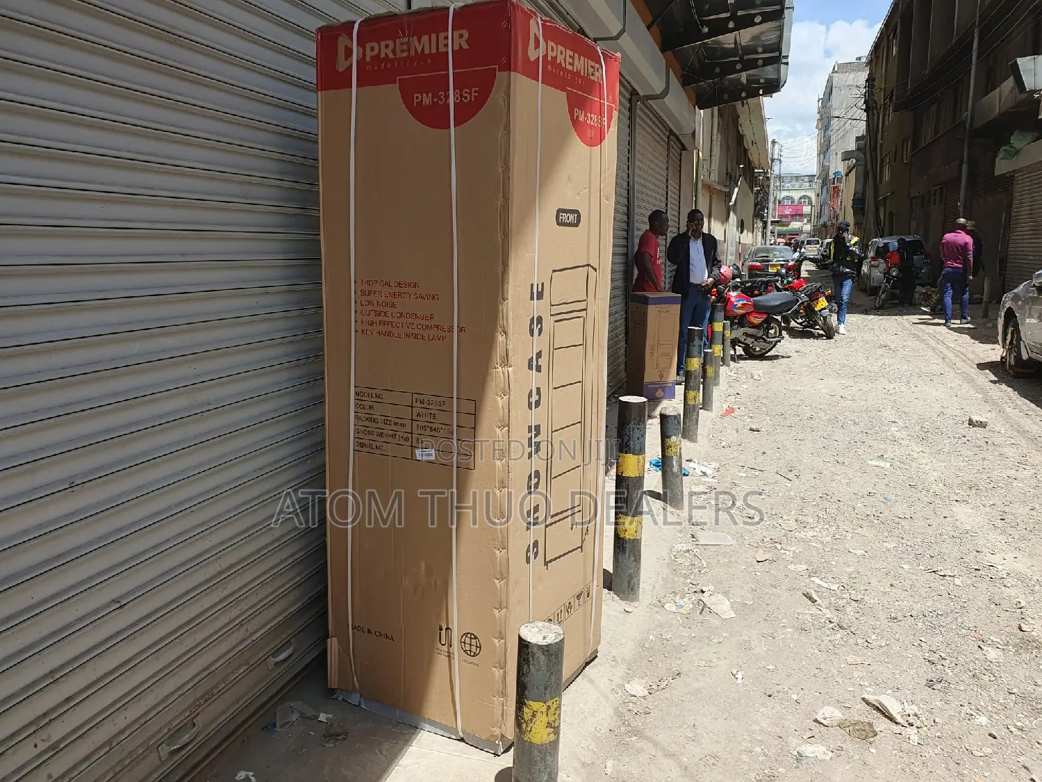 Premier Display Fridge, 328lt Chiller Fridge