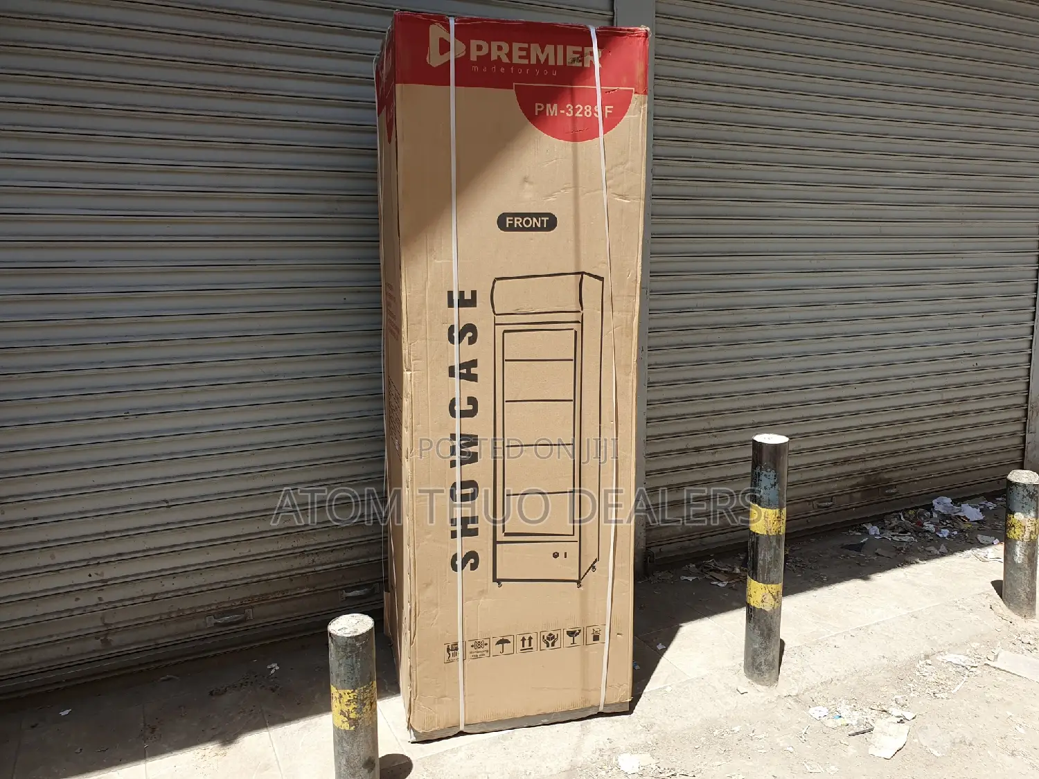 Premier Display Fridge, 328lt Chiller Fridge