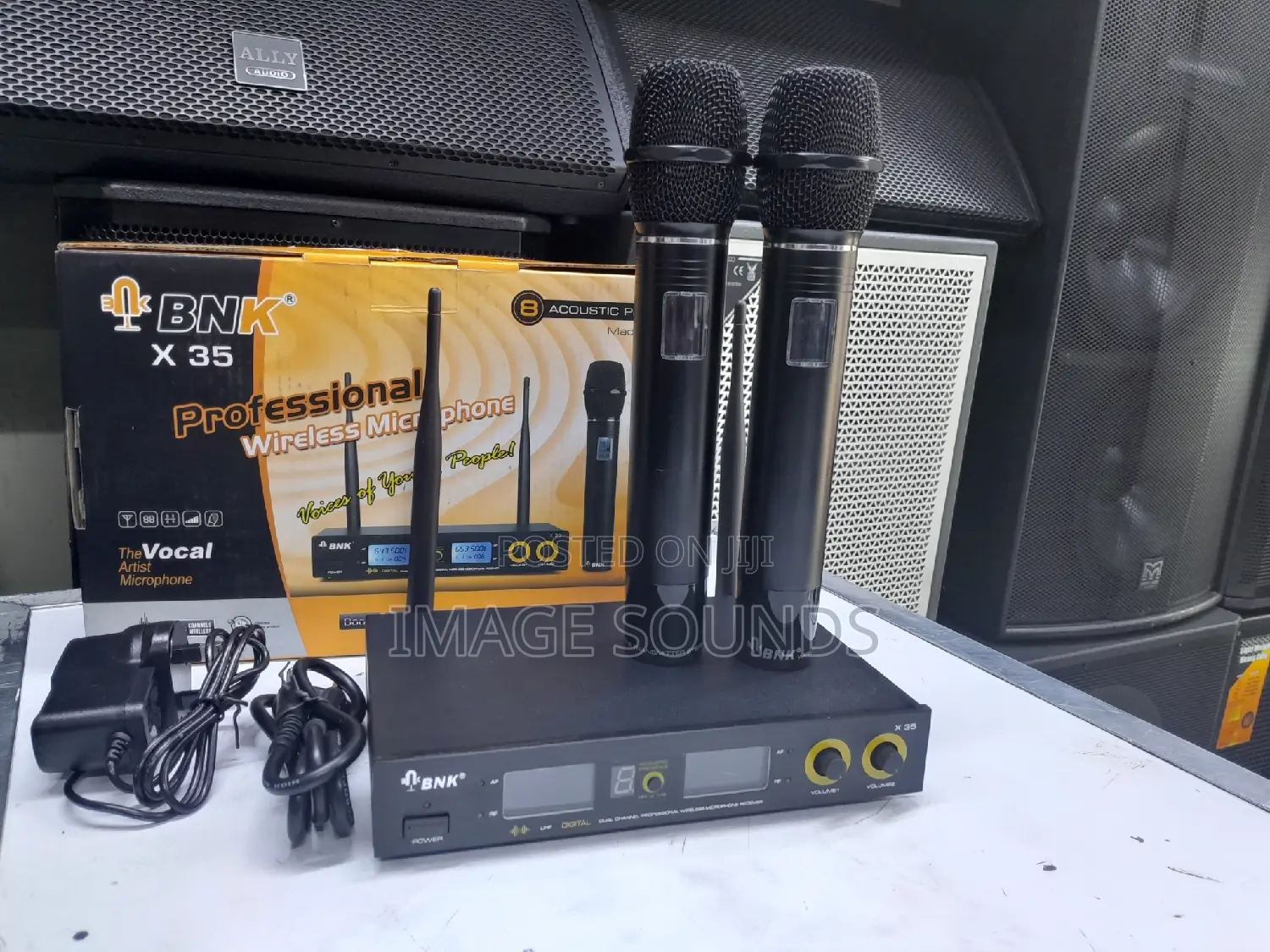 Wireless Uhf BNK X35 2mics ( 150 Meters Distance Coverage)