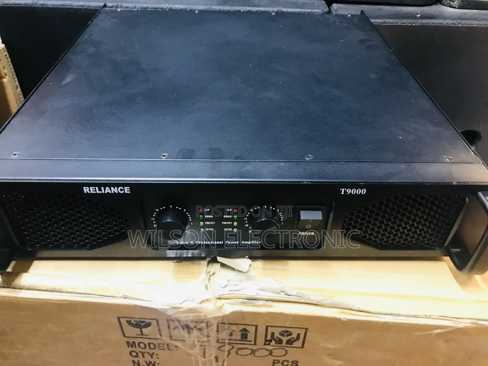 Reliance T-9000 Amplifier.