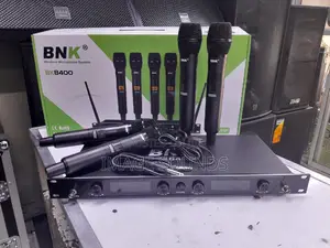Wireless Microphones 4 Pieces (4 Handheld Mics) BNK 8400