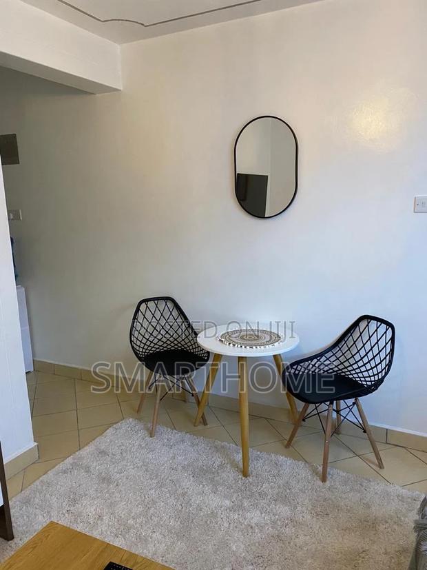 South B One Bedroom Airbnb - thumbnail 6