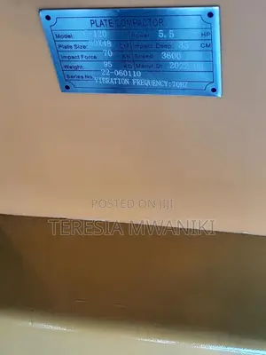 Vibrating Plate Compactor/ Cabro Compactor