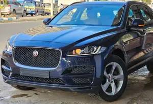 Jaguar F-Pace 2017 Blue