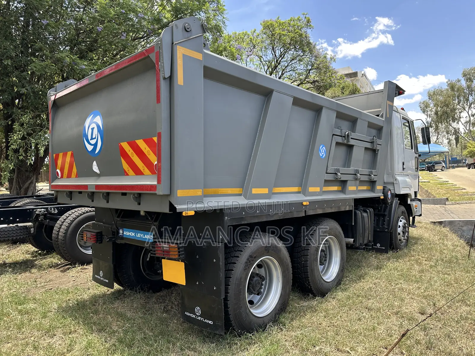 0 Mileage Ashok Leyland Tipper 10 Wheeler