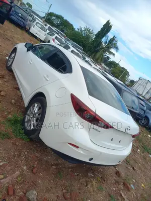 Mazda Axela 2018 White
