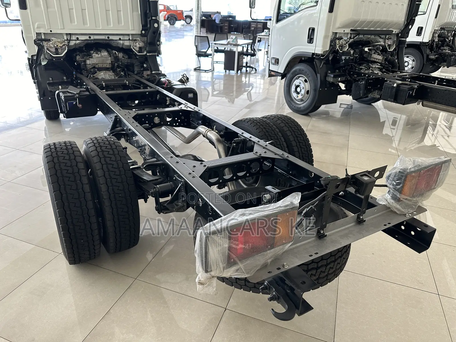 Isuzu NMR Small Truck, Light Duty 3- 4 Ton