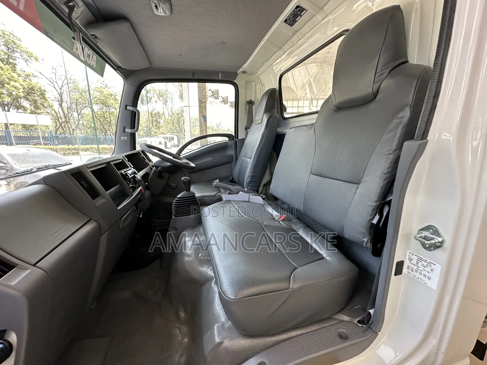 Isuzu NMR Small Truck, Light Duty 3- 4 Ton