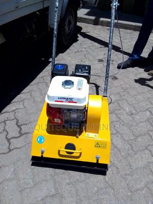 Plate Compactor 5.5HP - thumbnail 2