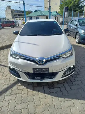 Toyota Auris 2016 White