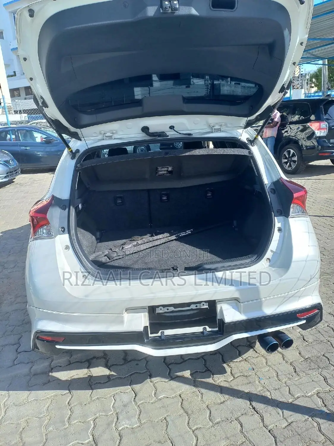 Toyota Auris 2016 White