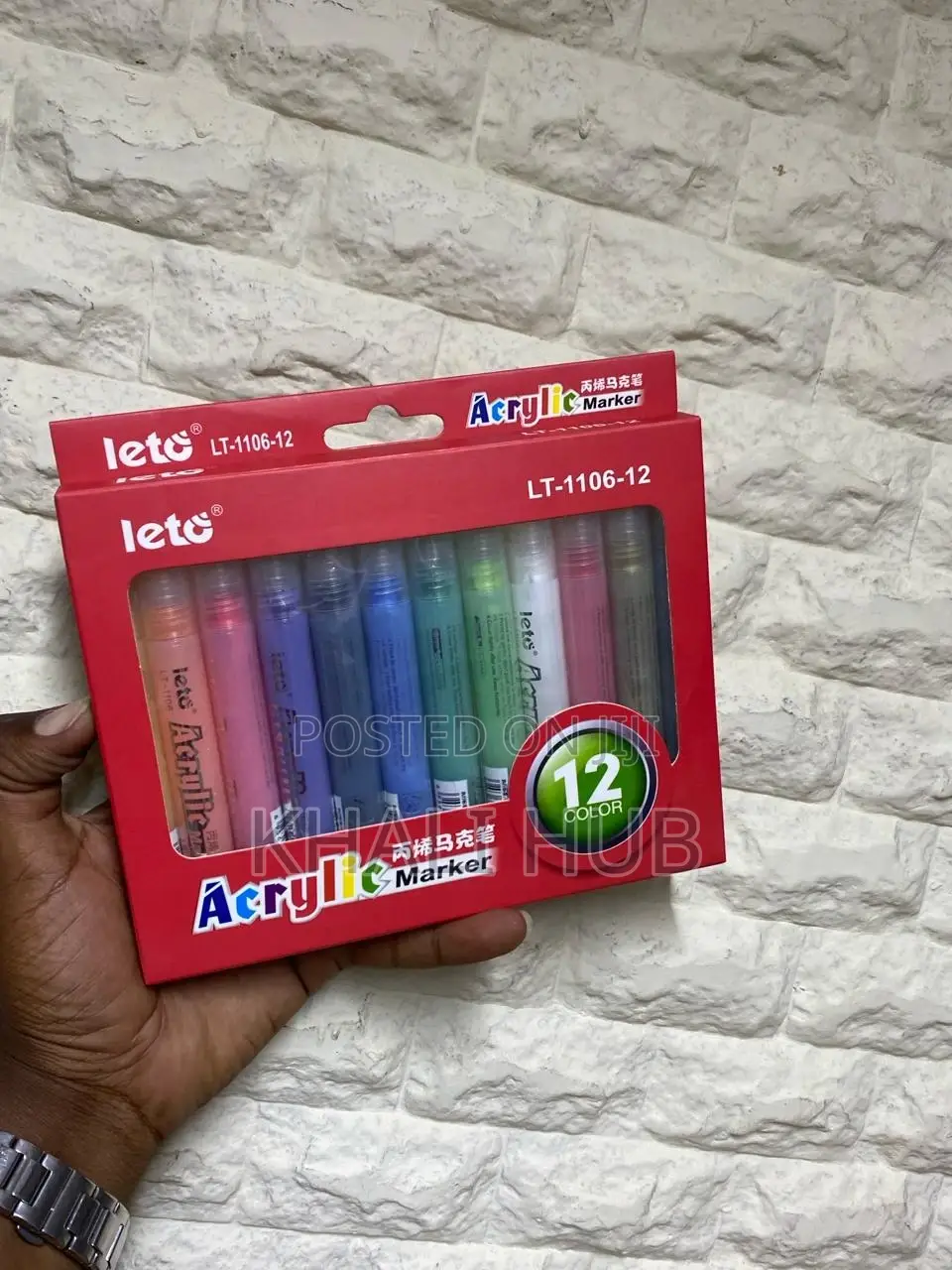 12 Pieces Acrylic Markers 12 Pieces Acrylic Markers