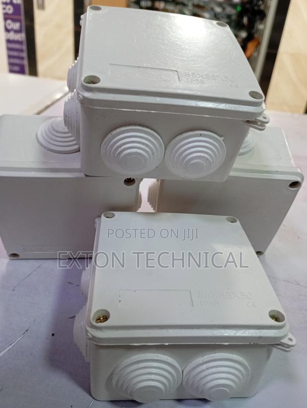 85by 85 Adaptor Box