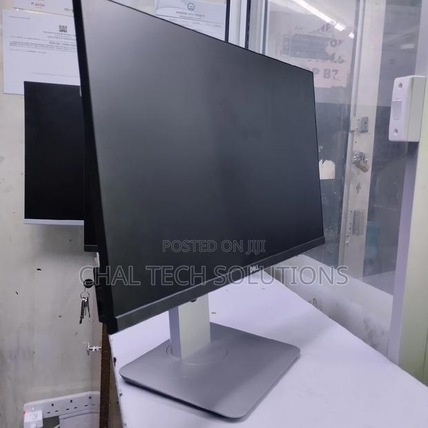 Dell P2219h Flat Panel Monitor - thumbnail 2