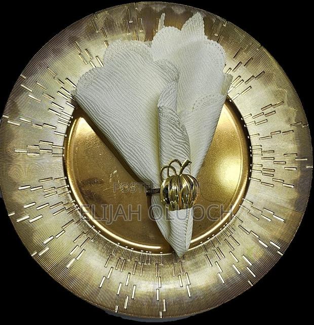 6pcs Napkin,Golden Ring and Charger Plate - thumbnail 2