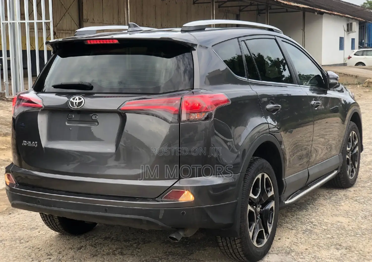 Toyota RAV4 2016 Gray