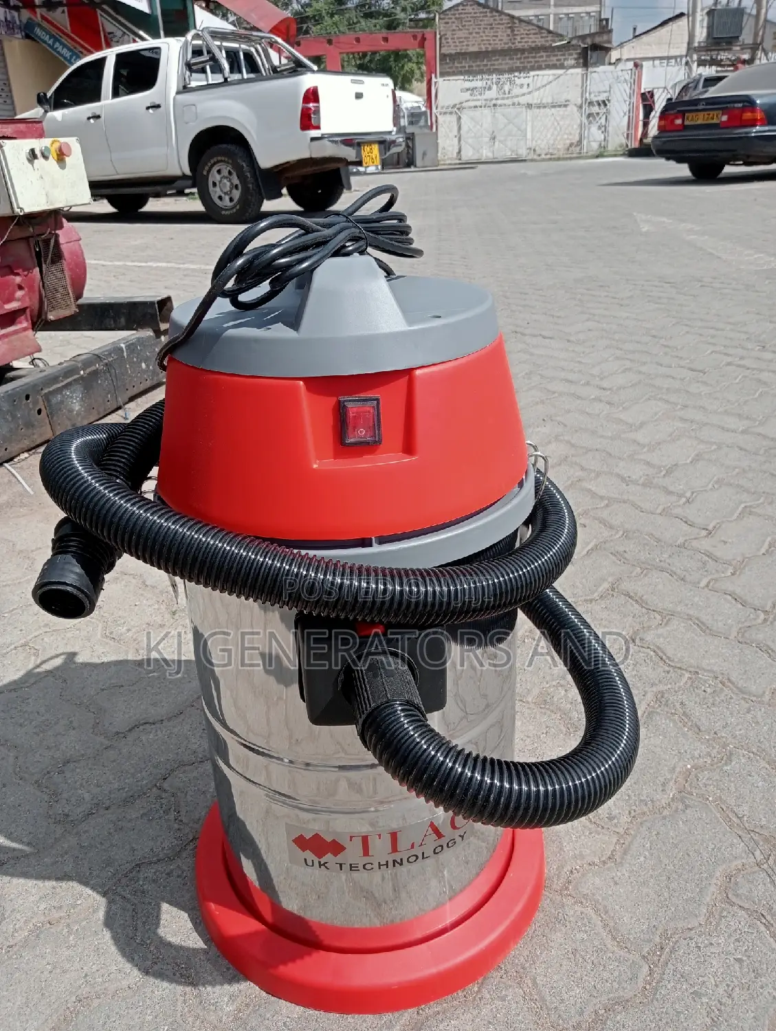 30litre Vaacum Cleaner Available